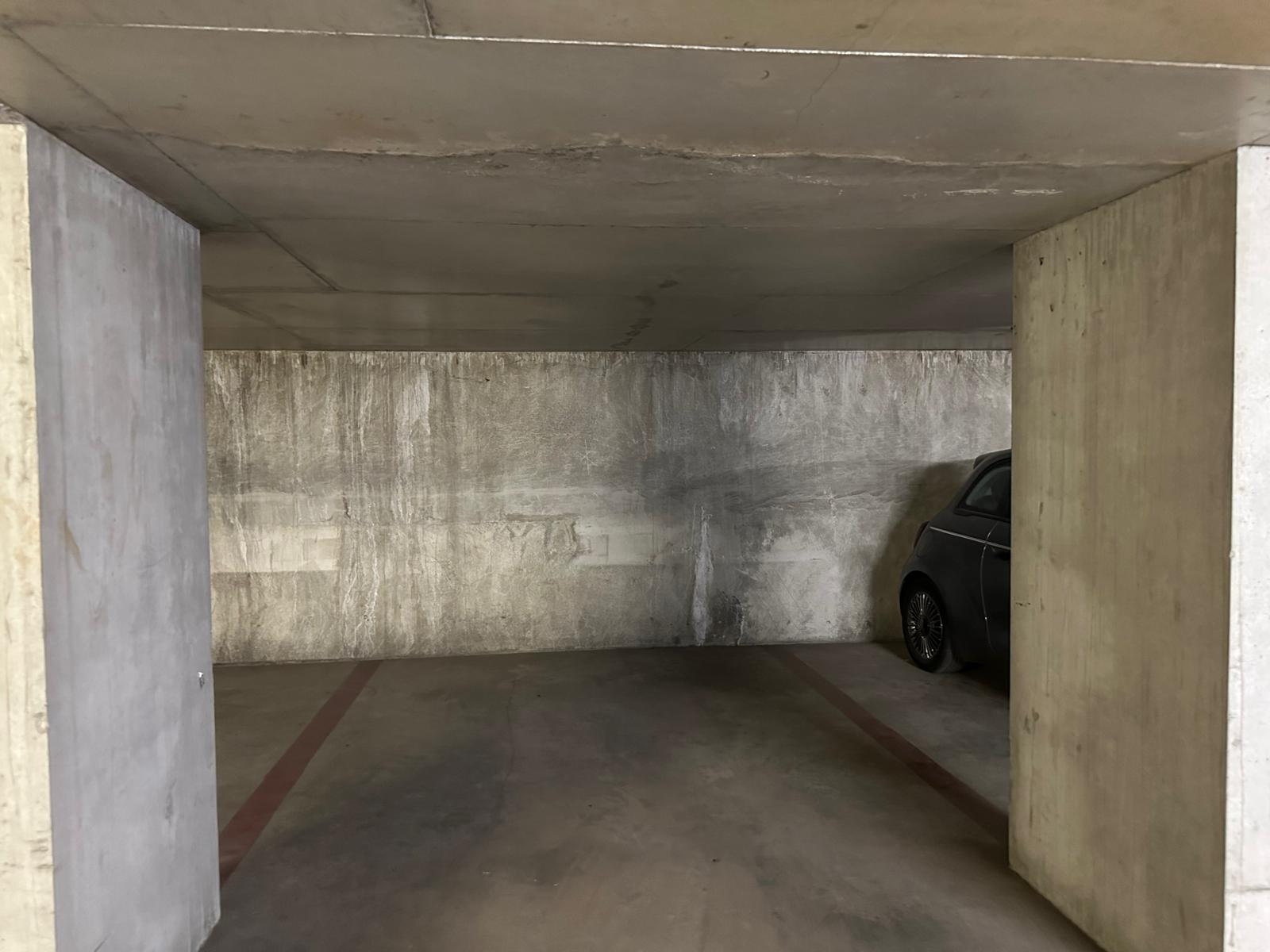 Image_, Parking, Marseille, ref
                        :4453