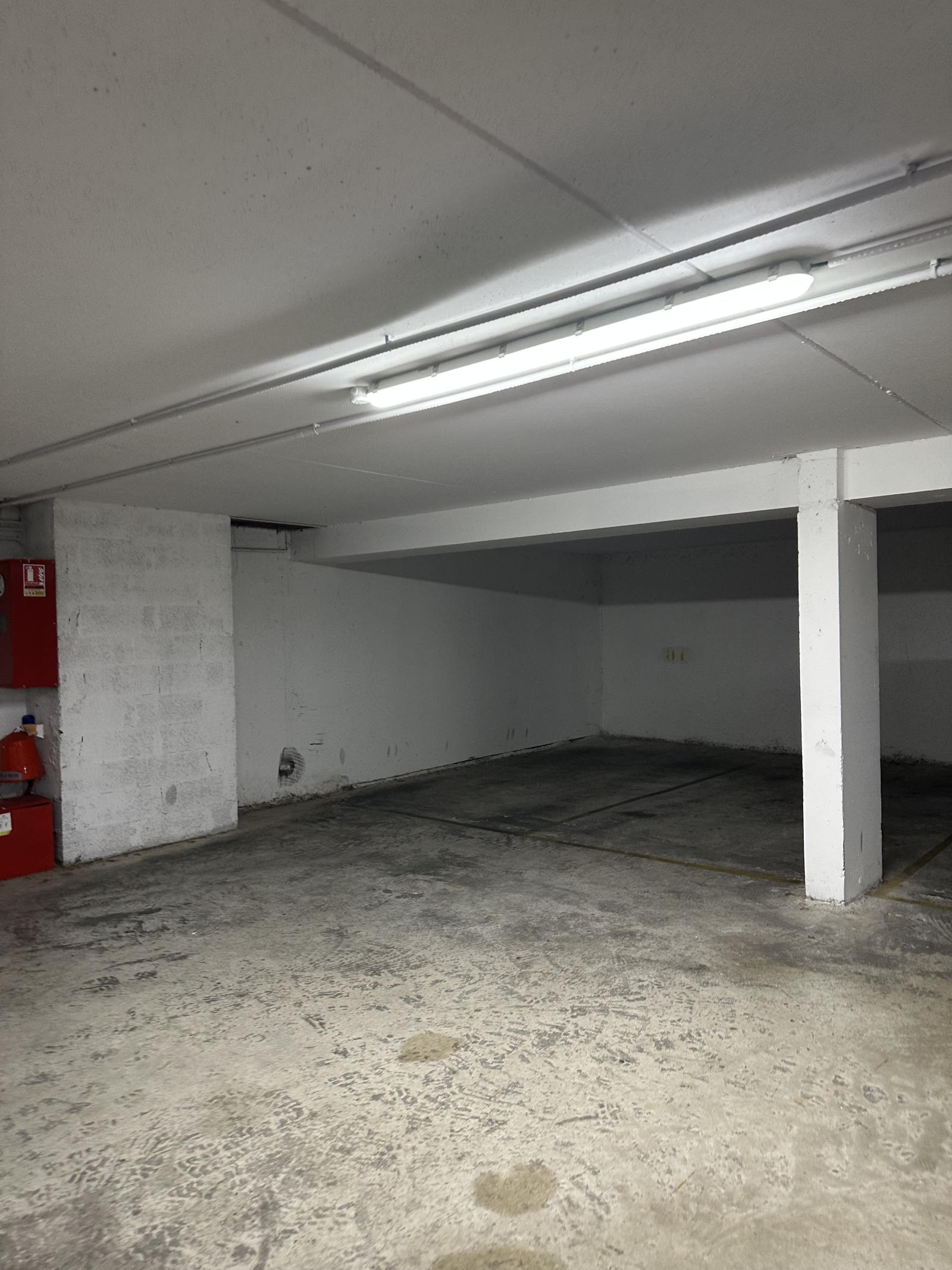 Image_, Parking, Marseille, ref
                        :4450