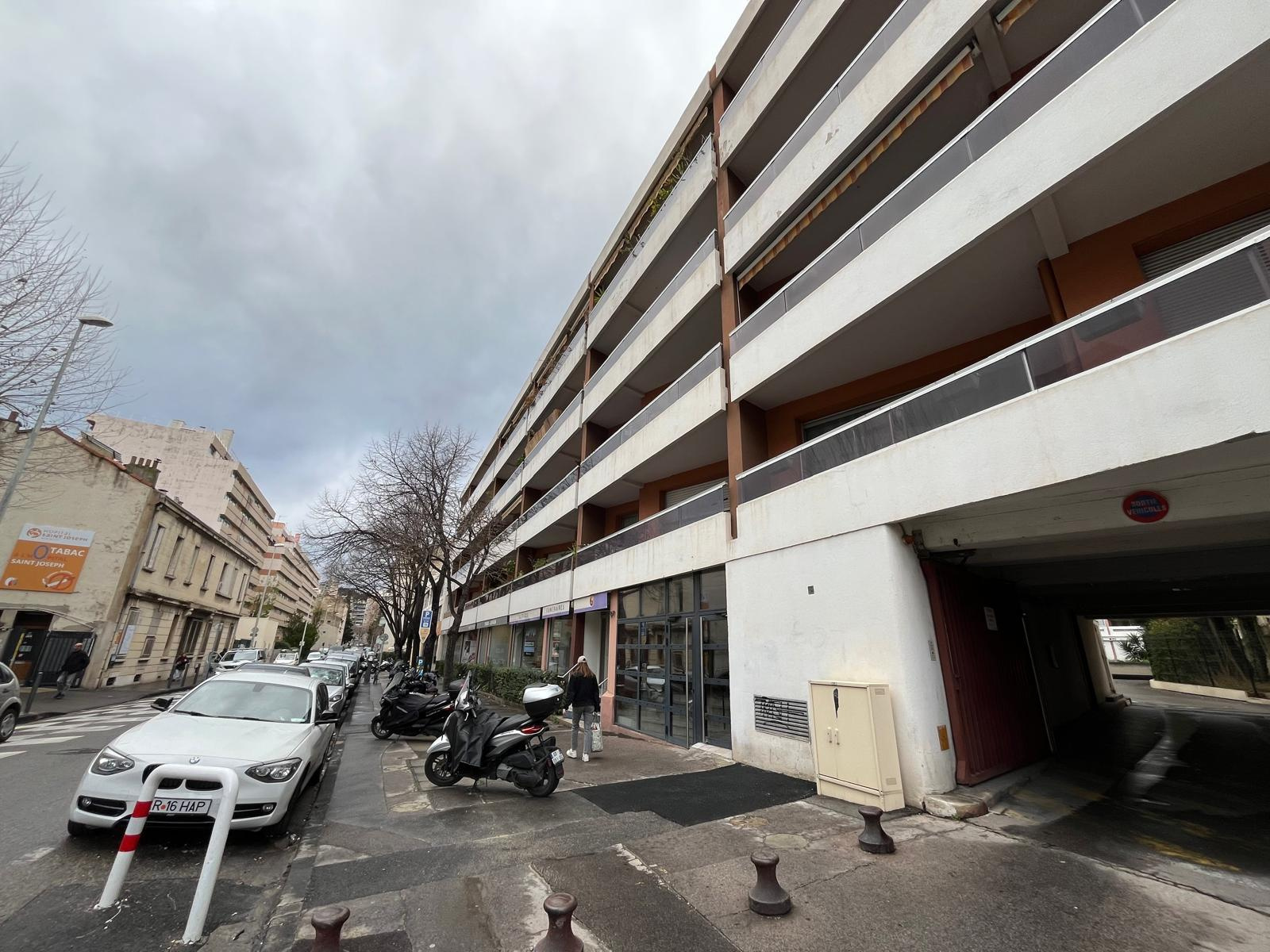 Image_, Garage, Marseille, ref
                        :LPAR100588