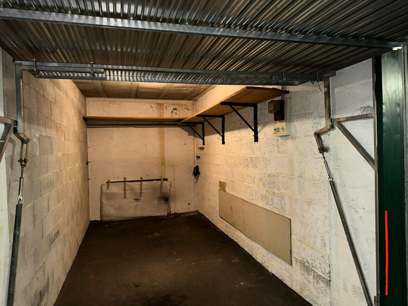 Image_, Garage, Marseille, ref
                        :LPAR100832